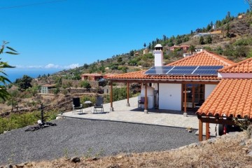 2 Bed  Villa/House for Sale, Aguatavar, Tijarafe, La Palma - LP-Ti253