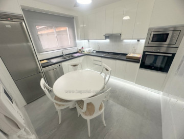 4 Bed  Villa/House for Sale, Los Realejos, Tenerife - IC-VCH11454