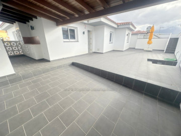 4 Bed  Villa/House for Sale, Los Realejos, Tenerife - IC-VCH11454