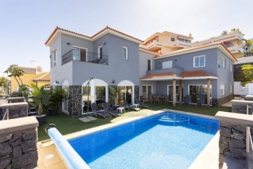 7 Bed  Villa/House for Sale, Puerto de la Cruz, Tenerife - IC-VCH11453