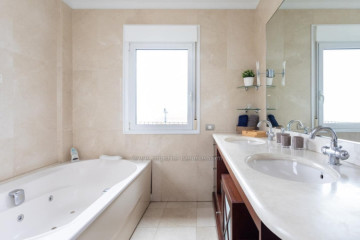 7 Bed  Villa/House for Sale, Puerto de la Cruz, Tenerife - IC-VCH11453