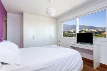 7 Bed  Villa/House for Sale, Puerto de la Cruz, Tenerife - IC-VCH11453