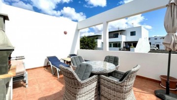 2 Bed  Flat / Apartment for Sale, Playa Blanca, Lanzarote - LA-PB070s