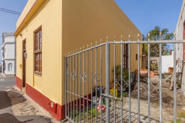 4 Bed  Villa/House for Sale, Triana, Los Llanos, La Palma - LP-L658