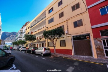 2 Bed  Flat / Apartment for Sale, Puerto De Santiago, Santiago Del Teide, Tenerife - AZ-1765