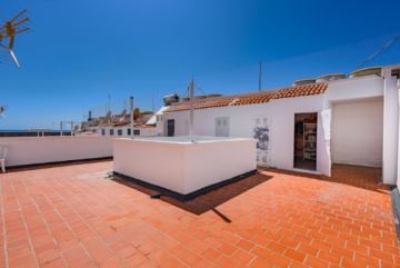 2 Bed  Flat / Apartment for Sale, playa san juan, Tenerife - PT-PW-468
