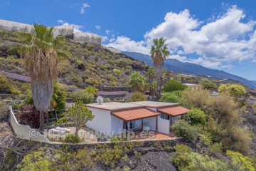 2 Bed  Villa/House for Sale, Puerto Naos, Los Llanos, La Palma - LP-L662