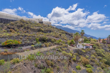 2 Bed  Villa/House for Sale, Puerto Naos, Los Llanos, La Palma - LP-L662