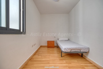2 Bed  Flat / Apartment for Sale, Puerto De Santiago, Santiago Del Teide, Tenerife - AZ-1775
