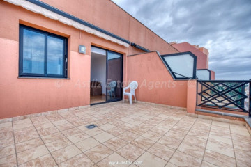 2 Bed  Flat / Apartment for Sale, Puerto De Santiago, Santiago Del Teide, Tenerife - AZ-1775