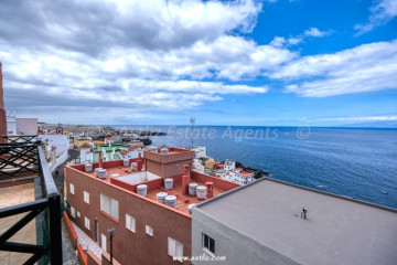 2 Bed  Flat / Apartment for Sale, Puerto De Santiago, Santiago Del Teide, Tenerife - AZ-1775