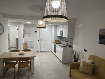 2 Bed  Flat / Apartment to Rent, Puerto de la Cruz, Tenerife - IC-AAP11495