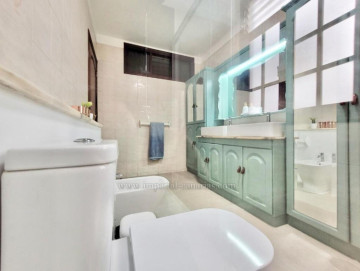 4 Bed  Flat / Apartment to Rent, Puerto de la Cruz, Tenerife - IC-API11513