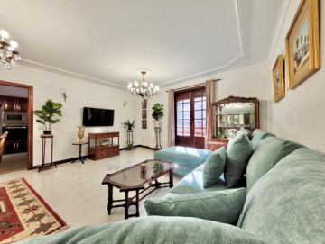 4 Bed  Flat / Apartment to Rent, Puerto de la Cruz, Tenerife - IC-API11513