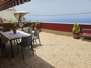4 Bed  Villa/House for Sale, Santa Ursula, Tenerife - IC-VCH11530