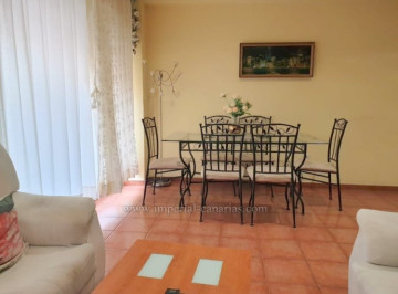 2 Bed  Flat / Apartment for Sale, Puerto de la Cruz, Tenerife - IC-VPI11541