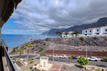1 Bed  Flat / Apartment for Sale, Puerto De Santiago, Santiago Del Teide, Tenerife - AZ-1790