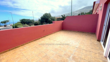 2 Bed  Flat / Apartment for Sale, Puerto de la Cruz, Tenerife - IC-VAP11548