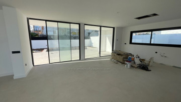 4 Bed  Villa/House for Sale, Los Realejos, Tenerife - IC-VCH11556
