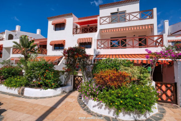 2 Bed  Flat / Apartment for Sale, Puerto De Santiago, Santiago Del Teide, Tenerife - AZ-1795