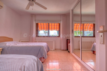 2 Bed  Flat / Apartment for Sale, Puerto De Santiago, Santiago Del Teide, Tenerife - AZ-1795