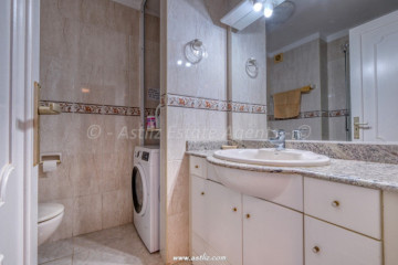 2 Bed  Flat / Apartment for Sale, Puerto De Santiago, Santiago Del Teide, Tenerife - AZ-1795