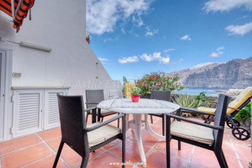 2 Bed  Flat / Apartment for Sale, Puerto De Santiago, Santiago Del Teide, Tenerife - AZ-1795