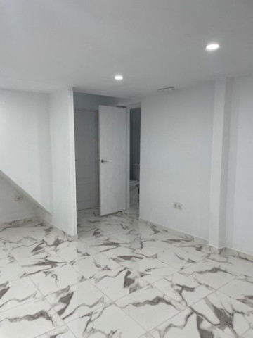  Commercial to Rent, Santa Cruz de Tenerife, Tenerife - PR-LOC0100ADV