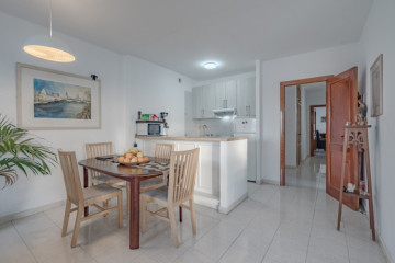 2 Bed  Flat / Apartment for Sale, Santa Cruz de Tenerife, Tenerife - PT-PW-479