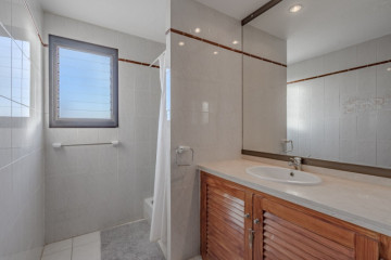 2 Bed  Flat / Apartment for Sale, Santa Cruz de Tenerife, Tenerife - PT-PW-479