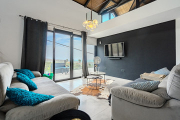 3 Bed  Villa/House for Sale, Santa cruz de tenerife, Tenerife - PT-PW-481
