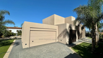 4 Bed  Villa/House for Sale, Puerto de la Cruz, Tenerife - IC-VCH11587