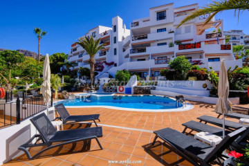 1 Bed  Flat / Apartment for Sale, Puerto De Santiago, Santiago Del Teide, Tenerife - AZ-1806