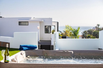 5 Bed  Villa/House for Sale, Playa Blanca, Lanzarote - LA-PB081
