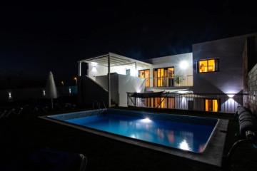 5 Bed  Villa/House for Sale, Playa Blanca, Lanzarote - LA-PB081