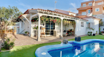 3 Bed  Villa/House to Rent, El Sauzal, Tenerife - IC-ACH11623