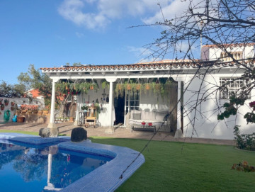 3 Bed  Villa/House to Rent, El Sauzal, Tenerife - IC-ACH11623