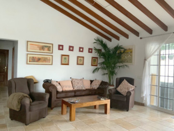 3 Bed  Villa/House to Rent, El Sauzal, Tenerife - IC-ACH11623