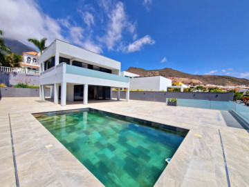4 Bed  Villa/House for Sale, El Madronal, Adeje, Gran Canaria - MP-V0835-3C
