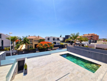 4 Bed  Villa/House for Sale, El Madronal, Adeje, Gran Canaria - MP-V0835-3C