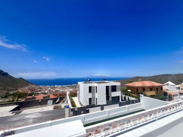 4 Bed  Villa/House for Sale, Roque del Conde, Adeje, Tenerife - MP-V0837-4