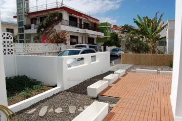 2 Bed  Villa/House for Sale, Puerto de la Cruz, Tenerife - IC-VCH11671