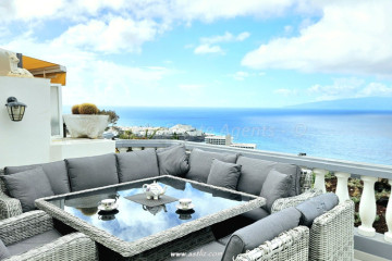 2 Bed  Flat / Apartment for Sale, Acantilados De Los Gigantes, Santiago Del Teide, Tenerife - AZ-1837