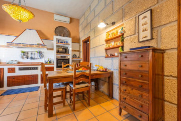 4 Bed  Villa/House for Sale, Arafo, Santa Cruz de Tenerife, Tenerife - PR-CAS0209VED