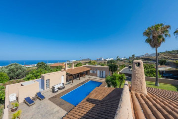 4 Bed  Villa/House for Sale, Arafo, Santa Cruz de Tenerife, Tenerife - PR-CAS0209VED