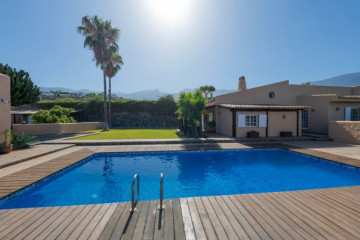 4 Bed  Villa/House for Sale, Arafo, Santa Cruz de Tenerife, Tenerife - PR-CAS0209VED