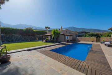 4 Bed  Villa/House for Sale, Arafo, Santa Cruz de Tenerife, Tenerife - PR-CAS0209VED