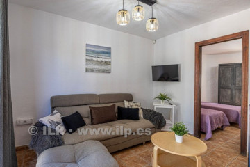 2 Bed  Villa/House for Sale, La Bombilla, Tazacorte, La Palma - LP-Ta155