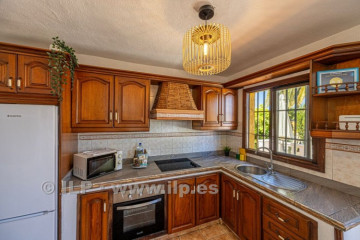 2 Bed  Villa/House for Sale, La Bombilla, Tazacorte, La Palma - LP-Ta155