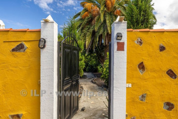 2 Bed  Villa/House for Sale, La Bombilla, Tazacorte, La Palma - LP-Ta155